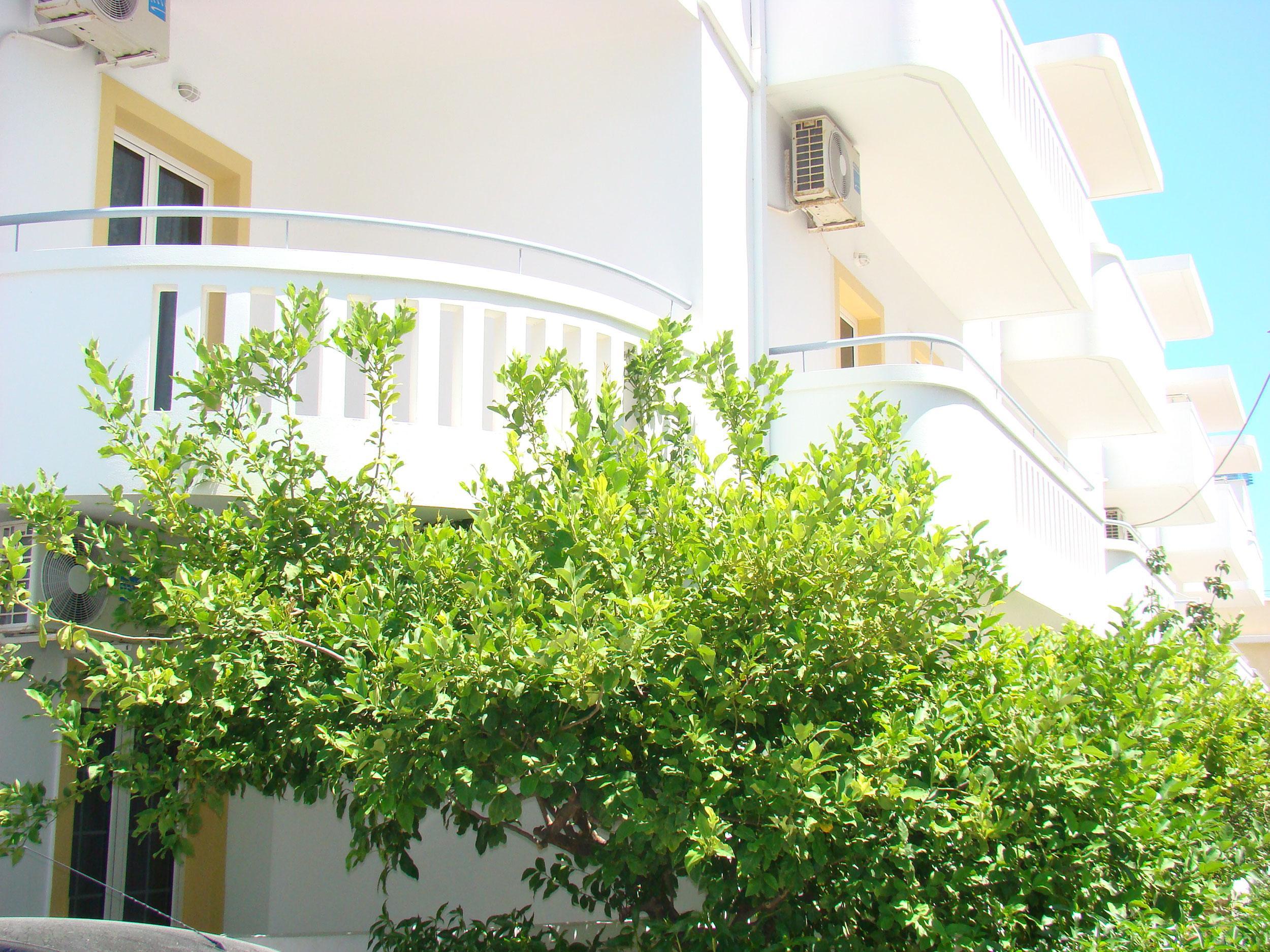 Diamond Apartments & Suites Hersonissos  Exterior photo